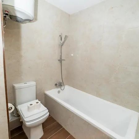 Peaceful Corner Penthouse 3 Bed With Views St. Paul's Bay