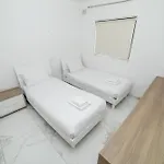 Peaceful Penthouse 3 Bed With Views - By Hostmt *